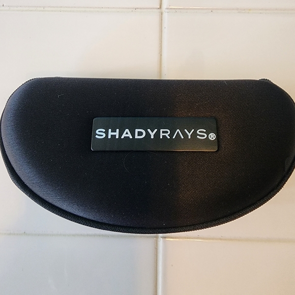 Black Aviator Sunglasses - Picture 5 of 5